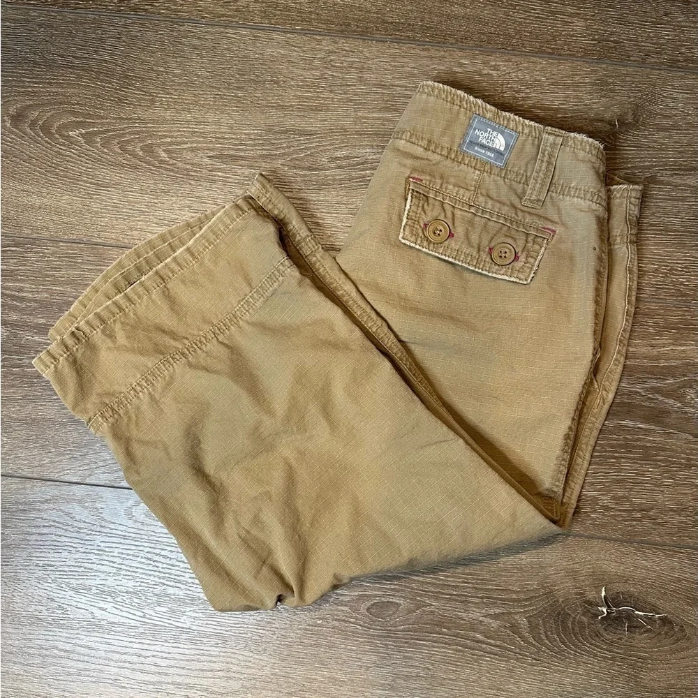 The North Face A5 Series Taupe Tan Cotton Ripstop Cargo Crop Capri Pants - Picture 8 of 8
